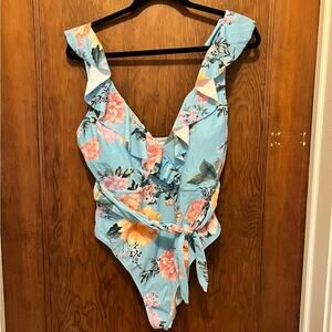 NWT Cupshe Floral One‎ Piece Swimsuit Large Cottage Ruffle